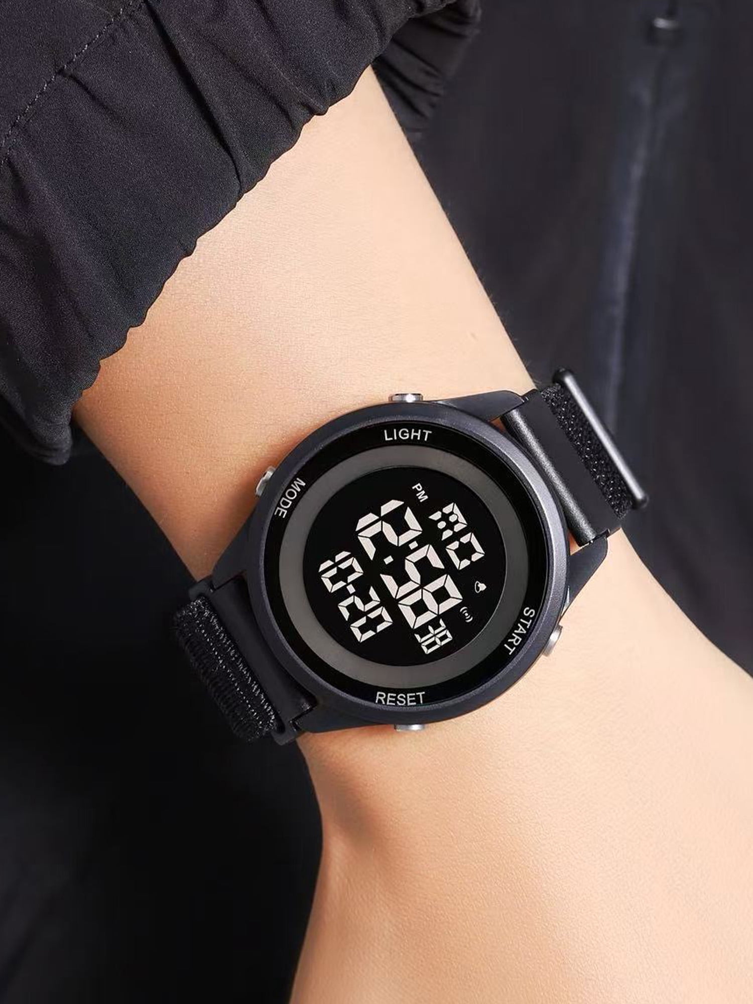 George Men's Digital Sport Wristwatch Loop and Hook Strap - Image 3