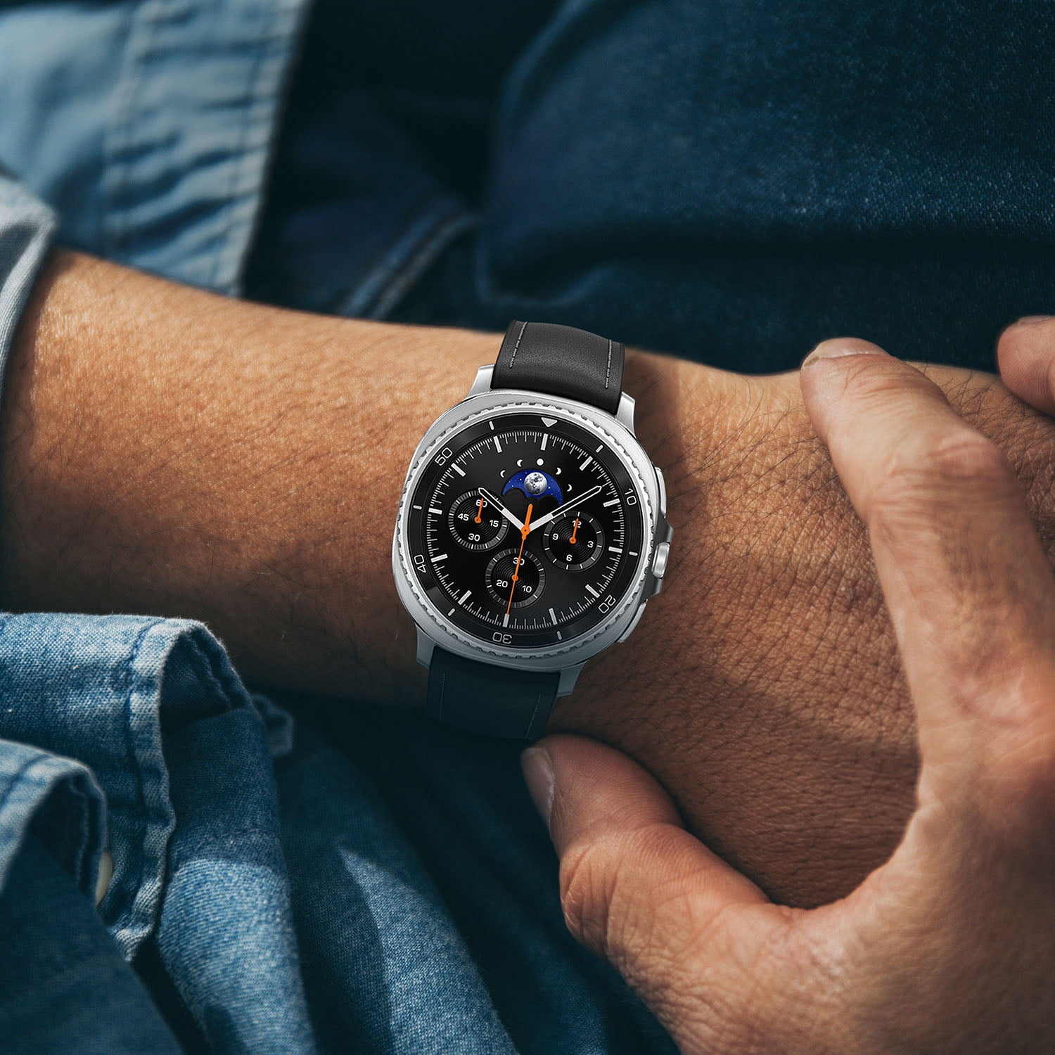 Samsung Galaxy Watch8 Classic 46mm Bluetooth Smart Watch, Black, 40 Hour Battery Life, 1 Each - Image 3