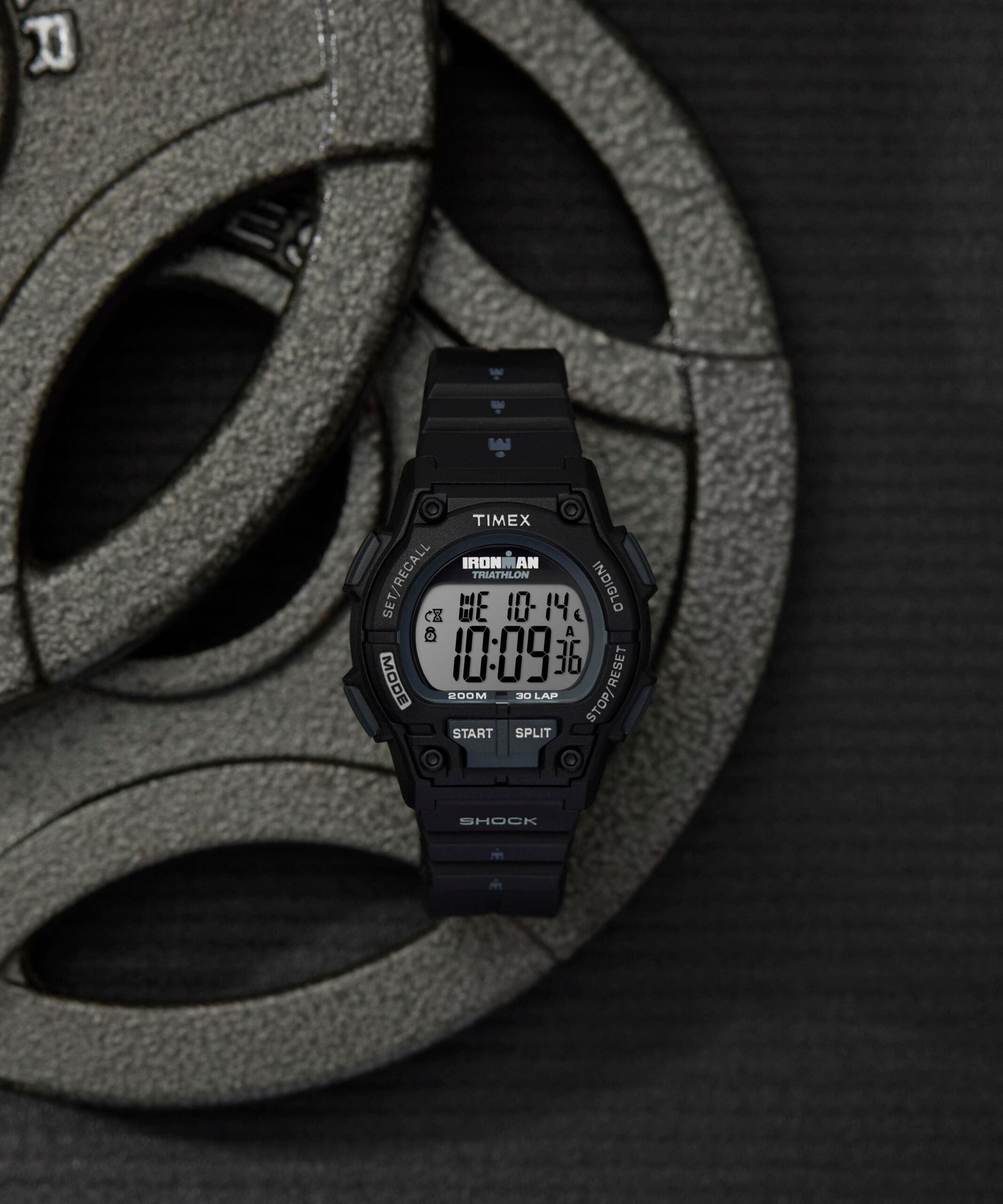 TIMEX Men's IRONMAN Endure 30 Shock Black 42mm Sport Watch, Resin Strap - Image 3