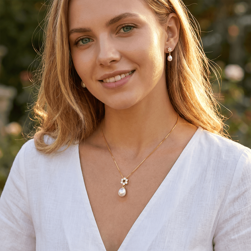 YAMI Freshwater Pearl Jewelry Set for Women, 9-10mm White Pearl Star Pendant Necklace, Drop Earrings, 14K Gold Plated, Cubic Zirconia Wedding Gift - Image 4
